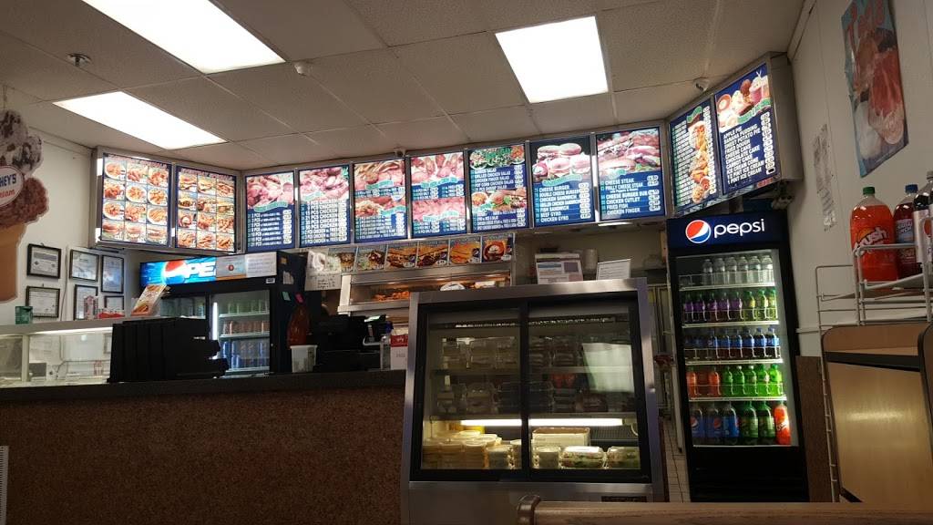 Crown Fried Chicken Lynn | restaurant | 60 Market Square, Lynn, MA 01905, USA | 7817807047 OR +1 781-780-7047