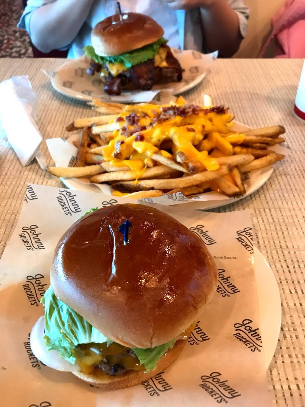 Johnny Rockets | restaurant | Syracuse Hancock International Airport (SYR), 1000 Col Eileen Collins Blvd, Syracuse, NY 13212, USA | 3152996974 OR +1 315-299-6974