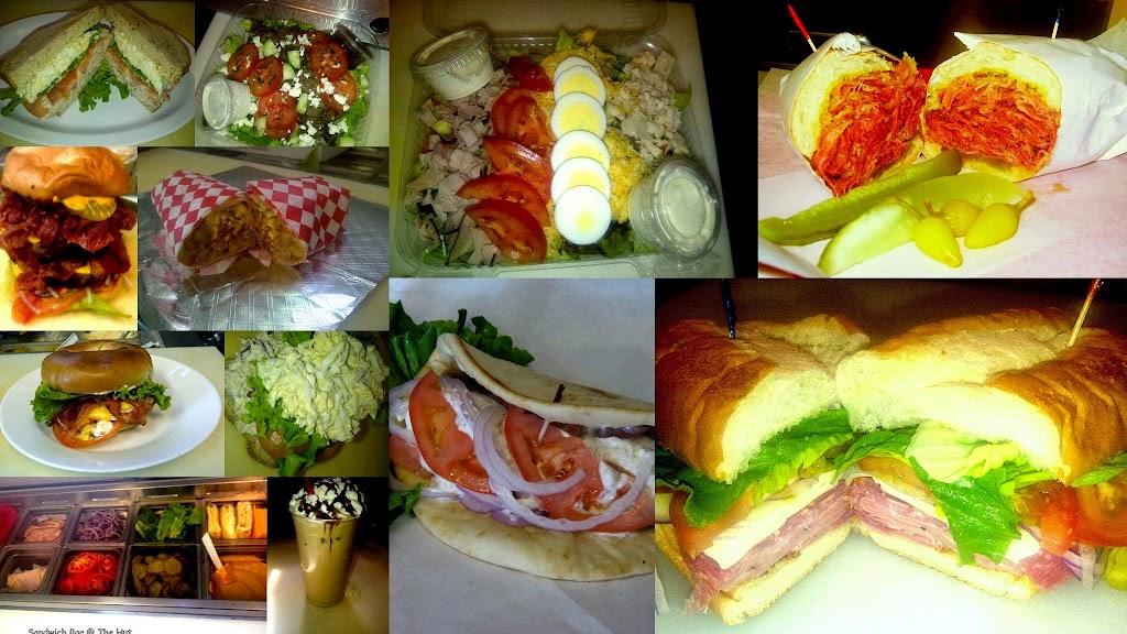 The Hut | restaurant | 3120 AZ-95, Bullhead City, AZ 86442, USA | 9285424587 OR +1 928-542-4587