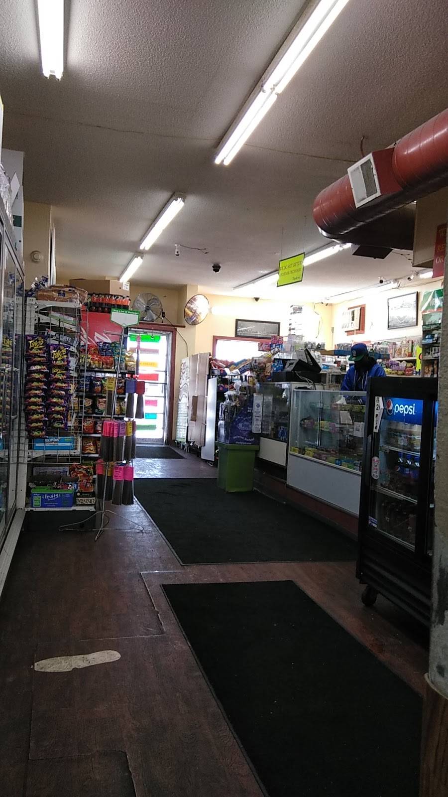 Chi Town Grill & Grocery | restaurant | 1201 Edgerton St, St Paul, MN 55130, USA | 6517744111 OR +1 651-774-4111