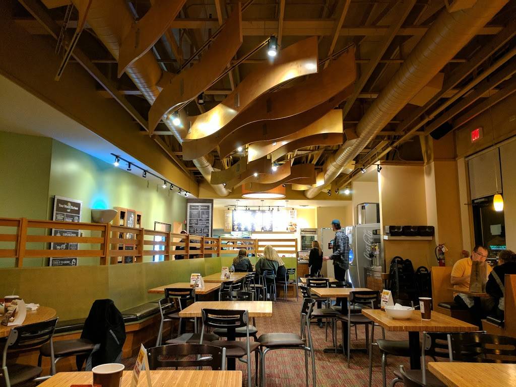 Noodles and Company | restaurant | At Pier 37, 6520 Monona Dr, Monona, WI 53716, USA | 6082269500 OR +1 608-226-9500