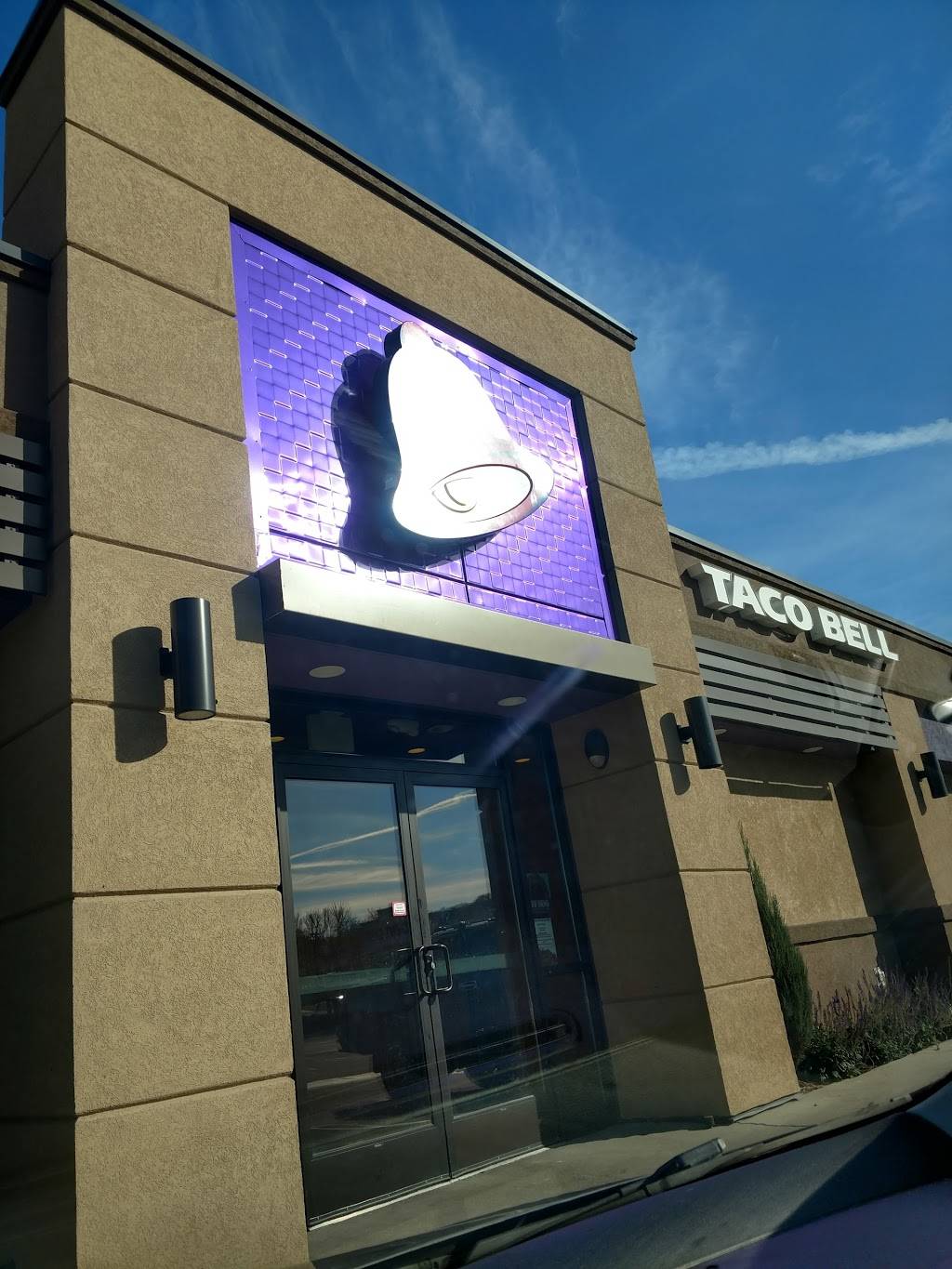 Taco Bell | meal takeaway | 3447 S 5600 W, West Valley City, UT 84120, USA | 8019680800 OR +1 801-968-0800