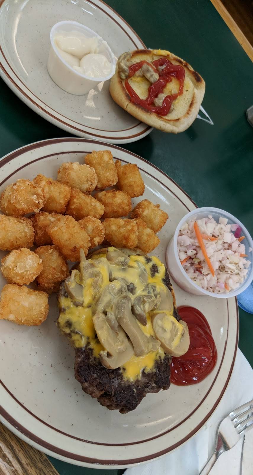 Swans Cafe | restaurant | 1015 E Frontage Rd, Litchfield, MN 55355, USA | 3206933279 OR +1 320-693-3279