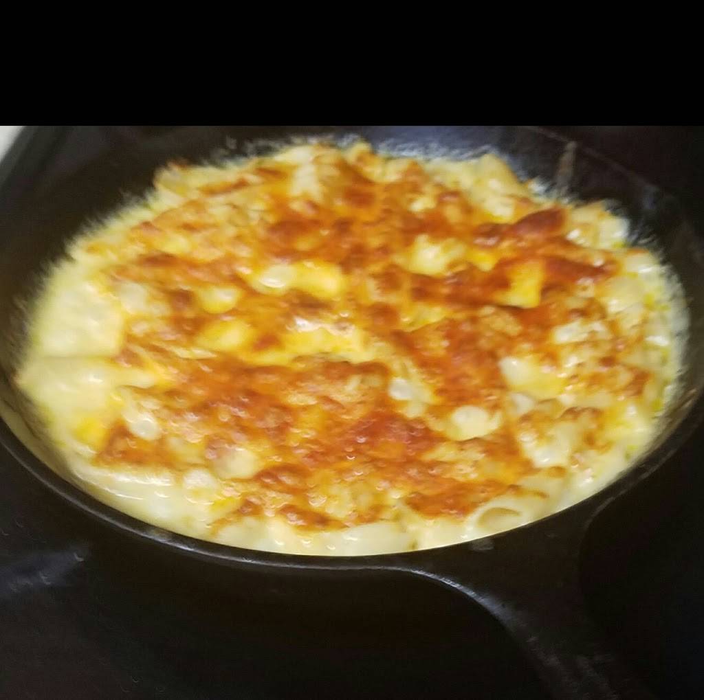 Smokin As Good Eats | restaurant | 440 W Kiest Blvd, Dallas, TX 75224, USA | 9728040113 OR +1 972-804-0113