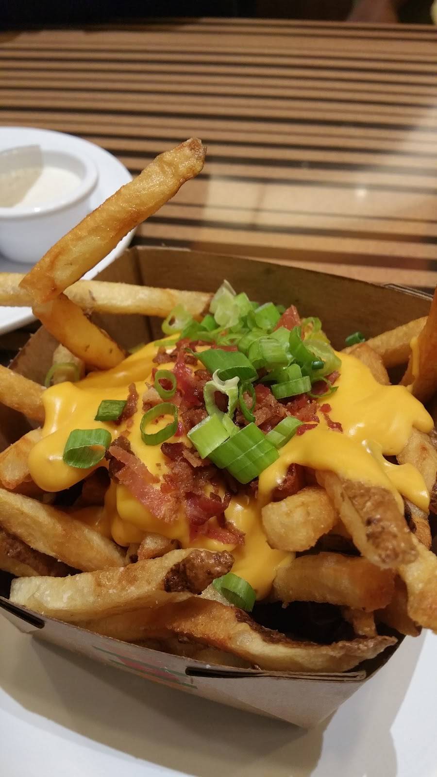 BOBBYS BURGER PALACE | restaurant | 7002 Arundel Mills Cir, Hanover, MD 21076, USA | 4436614147 OR +1 443-661-4147