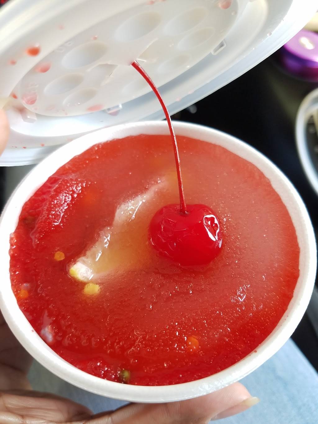 Sonic Drive-In | restaurant | 1915 E Fowler Ave, Tampa, FL 33612, USA | 8139721890 OR +1 813-972-1890