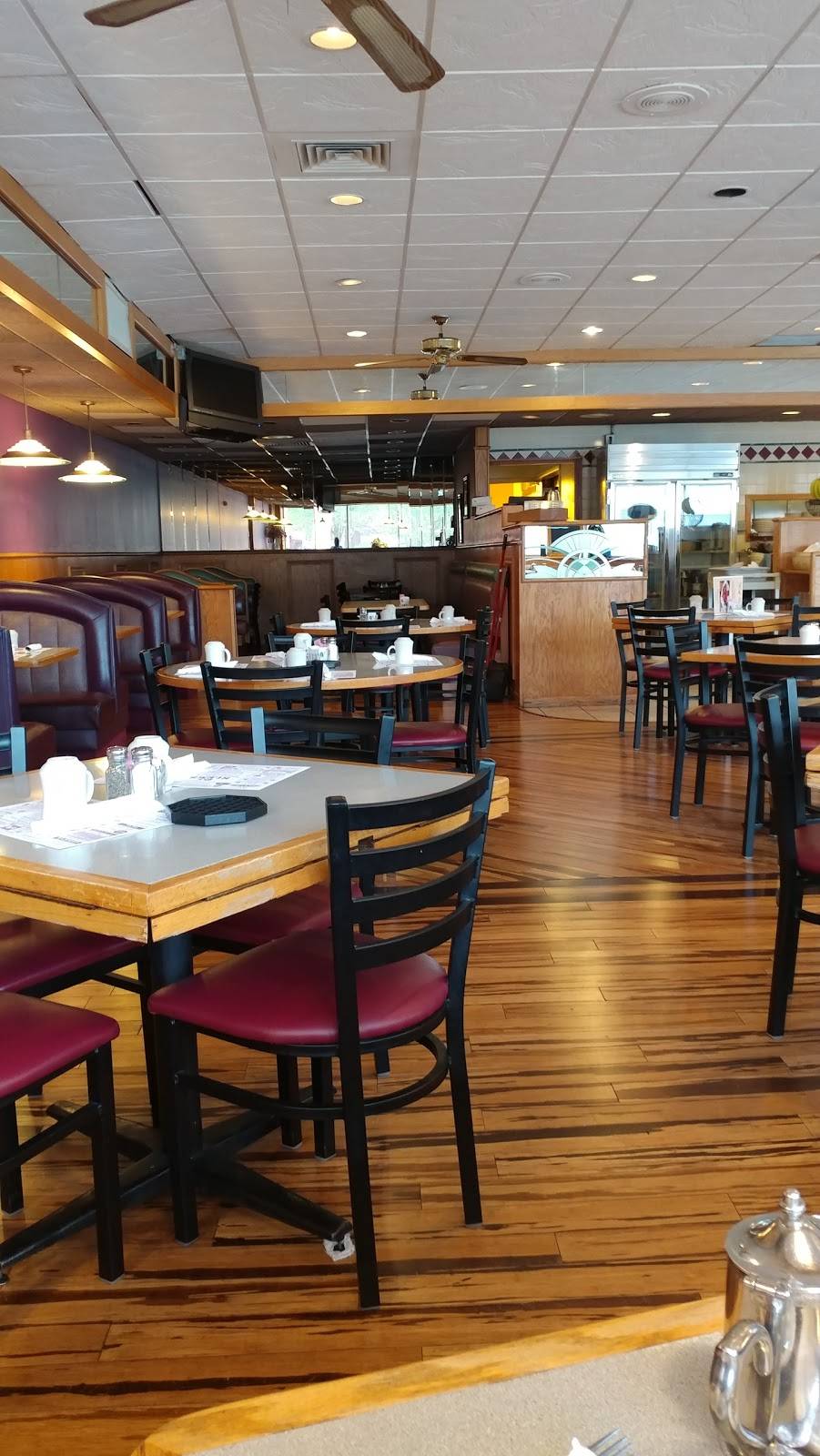 P J Klems | restaurant | 8000 Ogden Ave, Lyons, IL 60534, USA | 7084474343 OR +1 708-447-4343