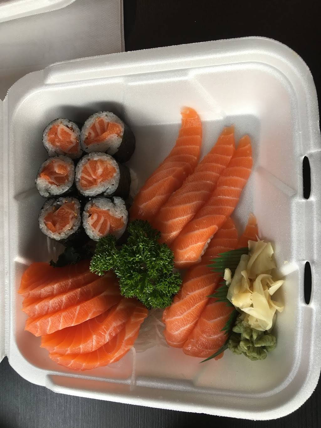 Sushi Kira | restaurant | 67 Roncesvalles Ave, Toronto, ON M6R 2K6, Canada | 6473585472 OR +1 647-358-5472