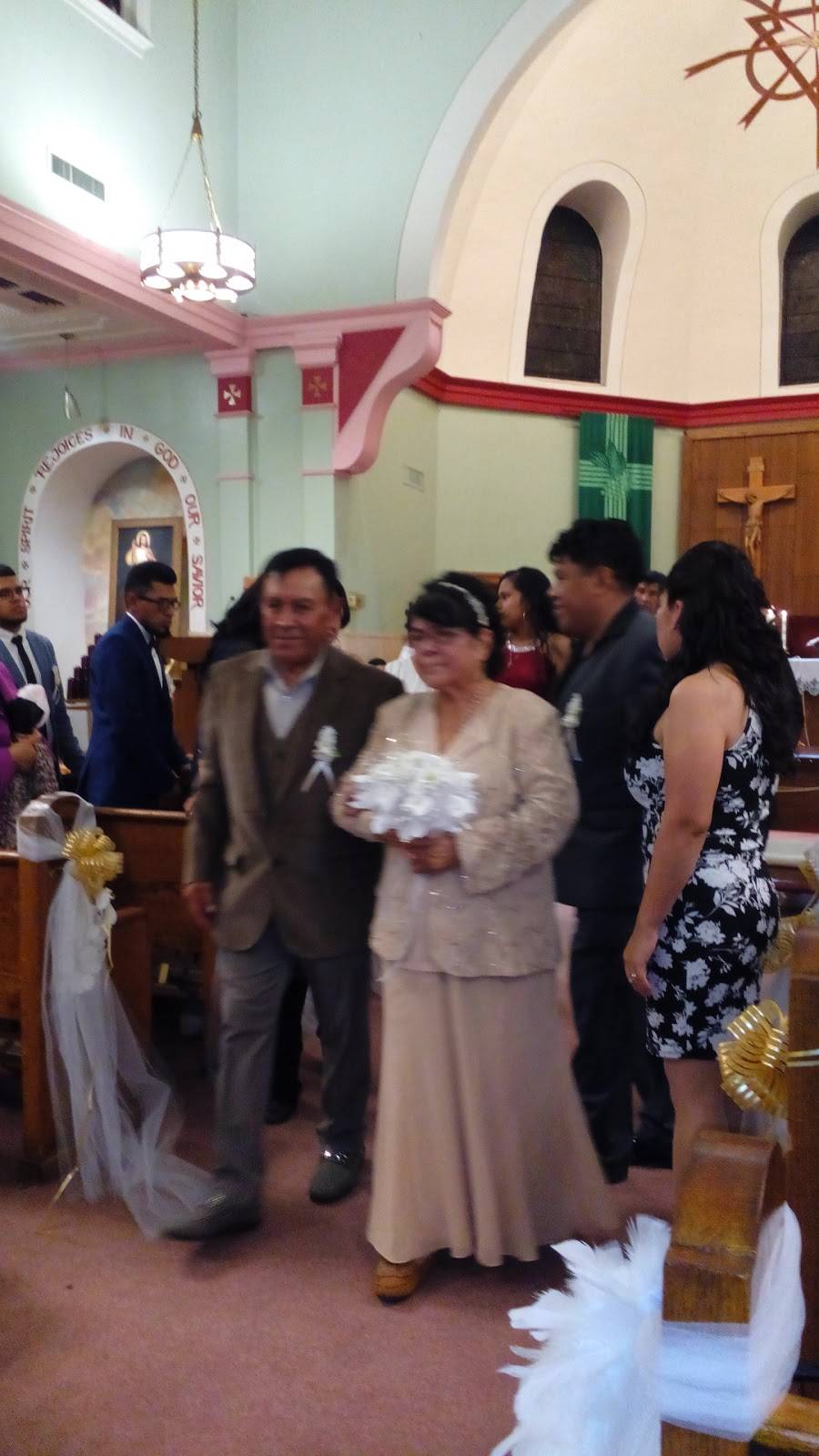 Green Pavilion | restaurant | 4307 18th Ave, Brooklyn, NY 11218, USA | 7184354722 OR +1 718-435-4722