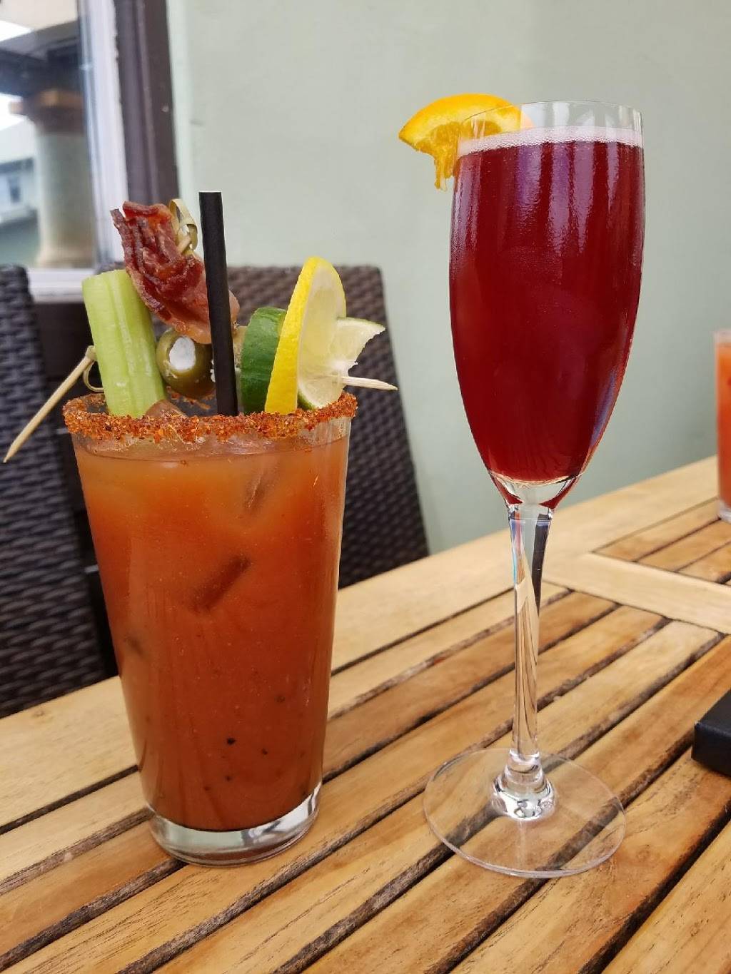 Margaritaville | restaurant | 231 Esplanade, Capitola, CA 95010, USA | 8314762263 OR +1 831-476-2263