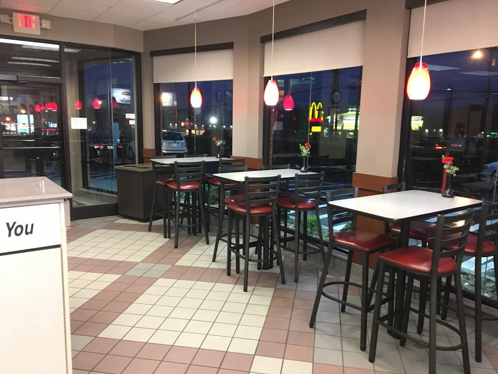 Chick-fil-A | restaurant | 2141 W Andrew Johnson Hwy, Morristown, TN 37814, USA | 4235818181 OR +1 423-581-8181