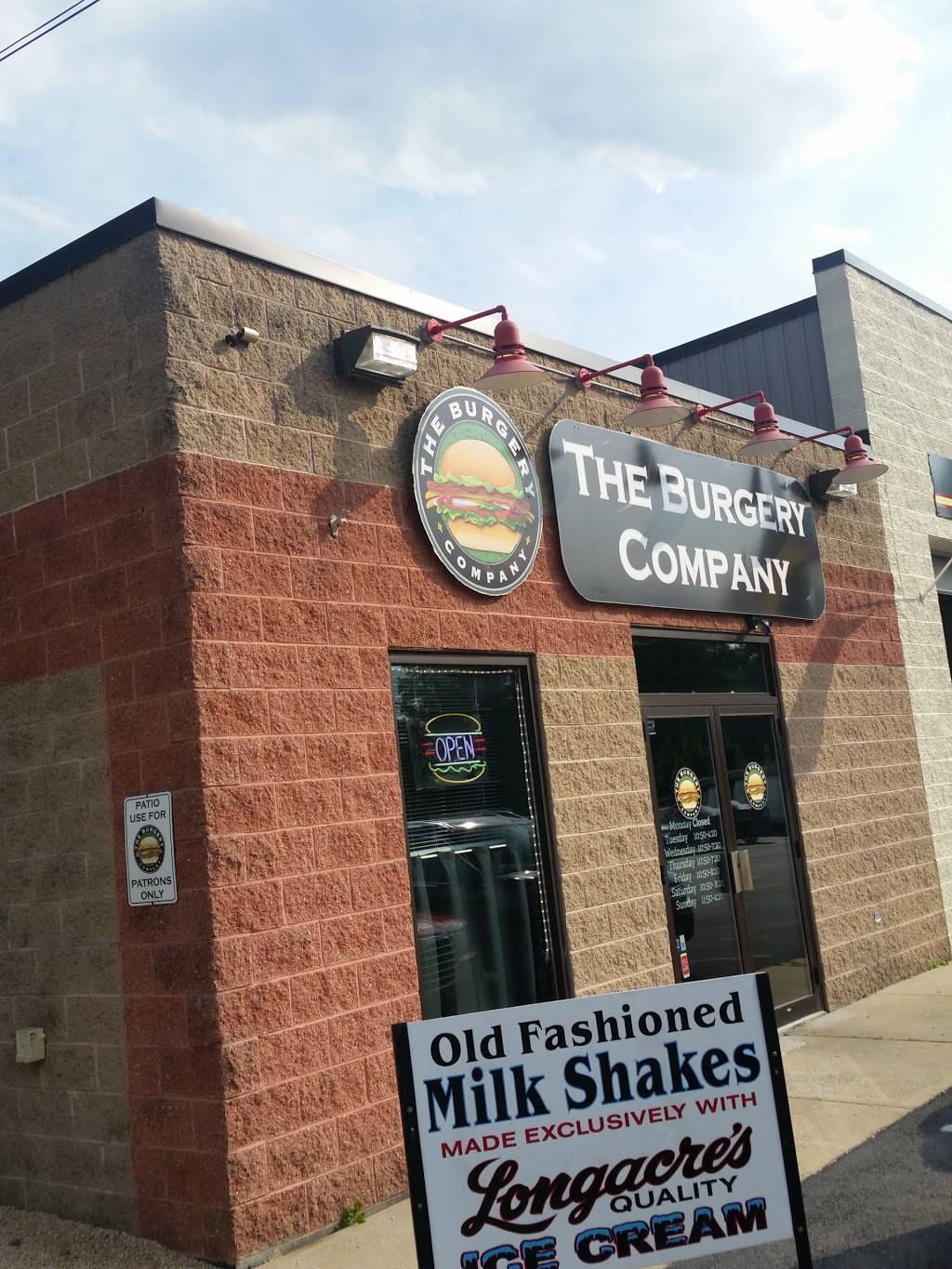 The Burgery Company | restaurant | 1458 Chestnut St, Emmaus, PA 18049, USA | 6109669900 OR +1 610-966-9900