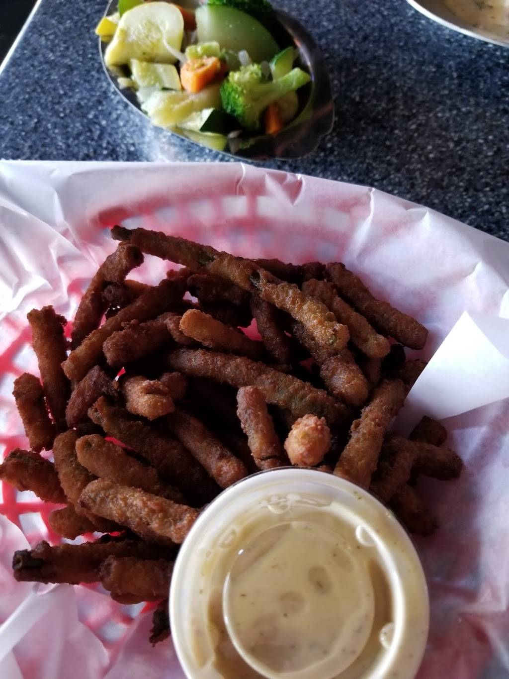 Kickbacks Gastropub | restaurant | 910 King St, Jacksonville, FL 32204, USA | 9043889551 OR +1 904-388-9551