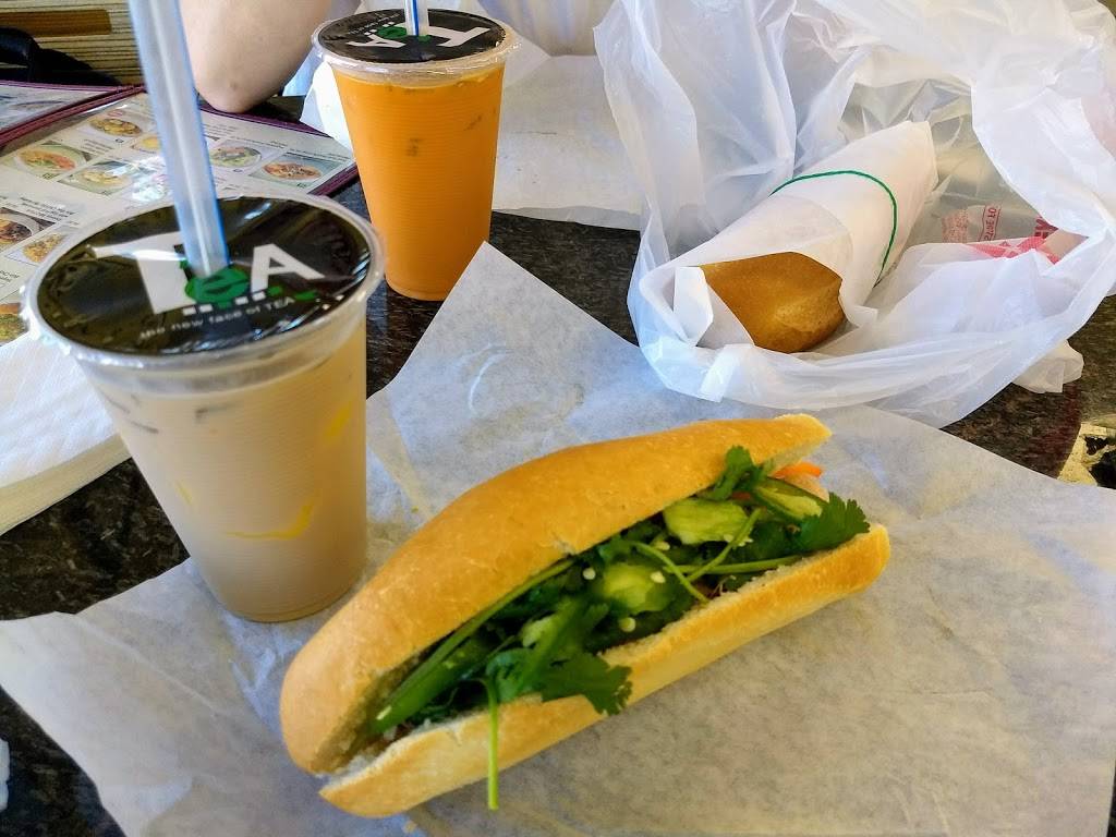 Banh Mi Che Cali Bakery & Restaurant | restaurant | 15553 Brookhurst St, Westminster, CA 92683, USA | 7148523485 OR +1 714-852-3485