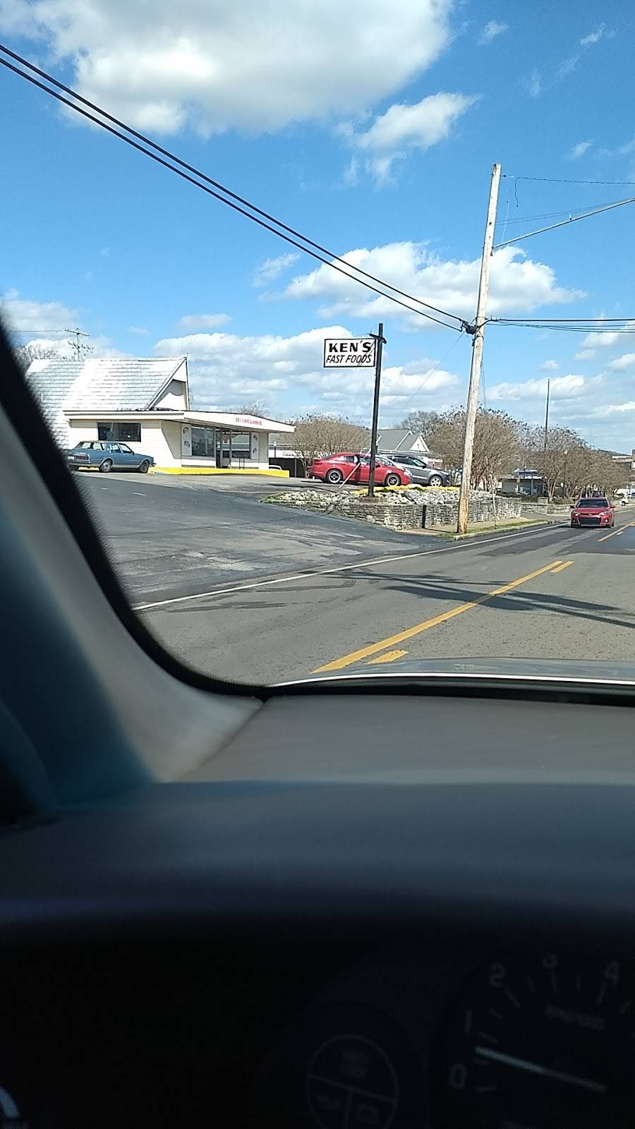 Kens Fast Foods | restaurant | 505 College St W, Fayetteville, TN 37334, USA | 9314331614 OR +1 931-433-1614