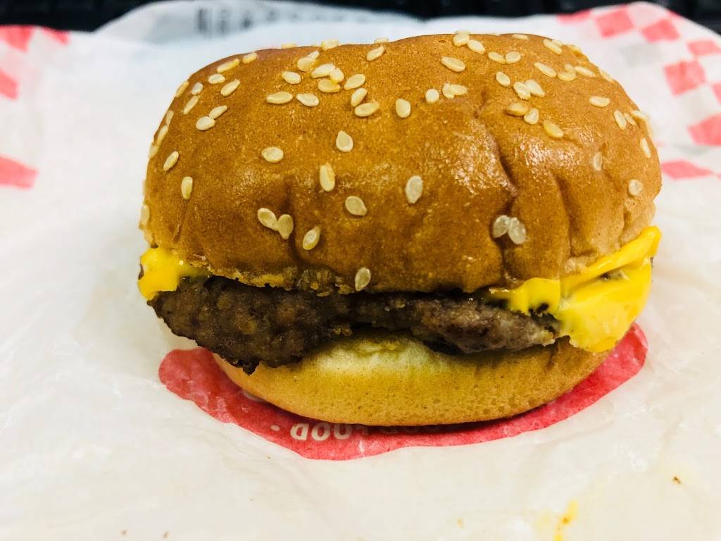 Rallys | restaurant | 1481 W 117th St, Cleveland, OH 44107, USA | 2162215111 OR +1 216-221-5111