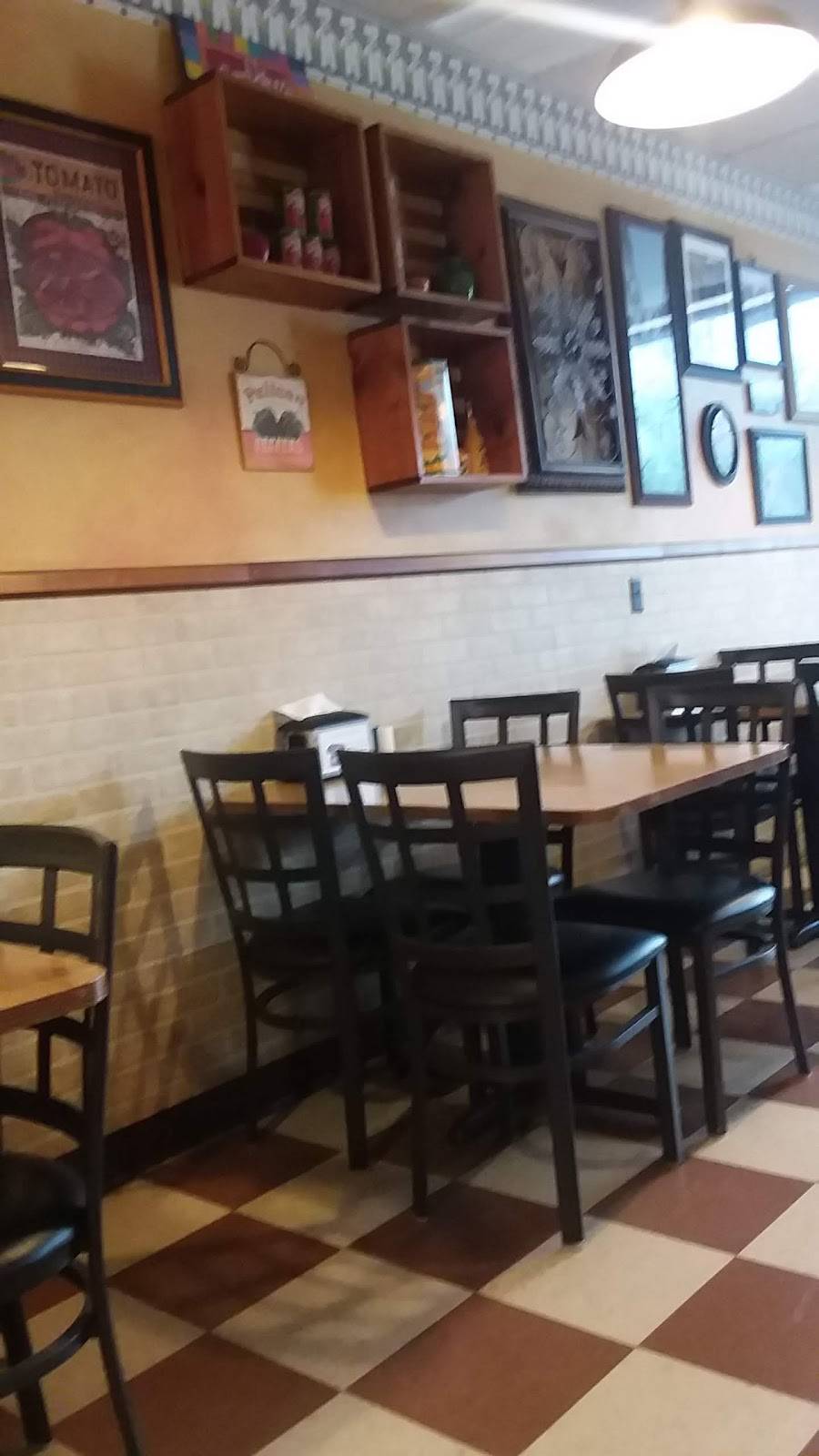 Good Times Pizza Co | restaurant | 207 S Main St, Berryville, AR 72616, USA | 8704233993 OR +1 870-423-3993