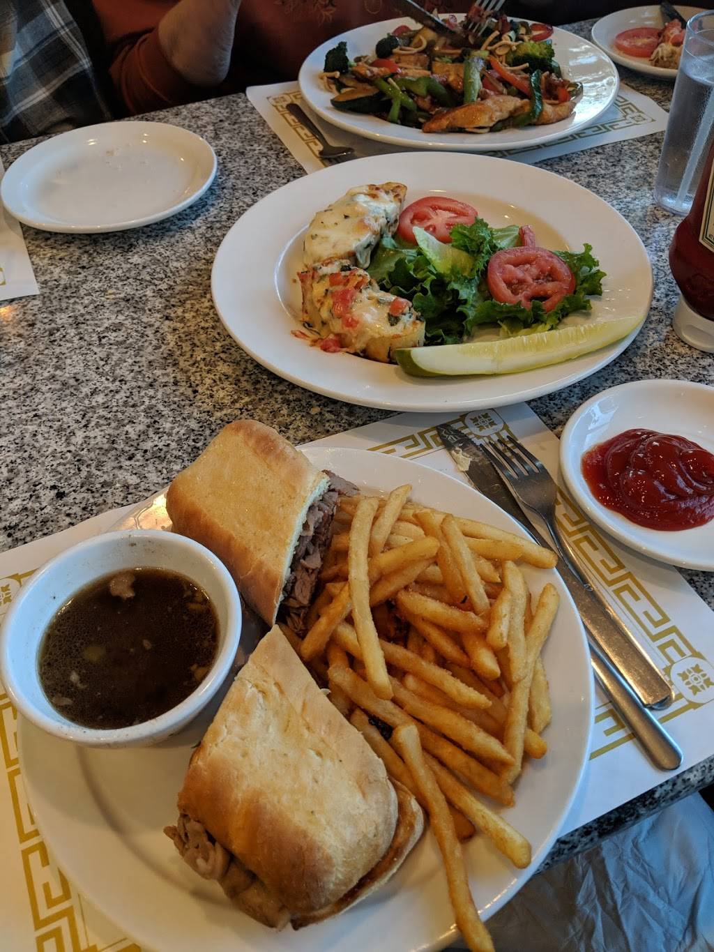 Maxims Restaurant | restaurant | 18025 W Capitol Dr, Brookfield, WI 53045, USA | 2627834501 OR +1 262-783-4501