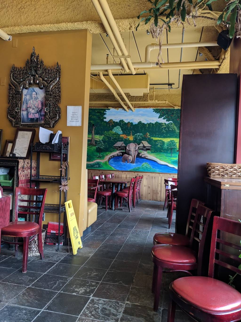 Pad Thai Restaurant | restaurant | 1681 Grand Ave, St Paul, MN 55105, USA | 6516901393 OR +1 651-690-1393