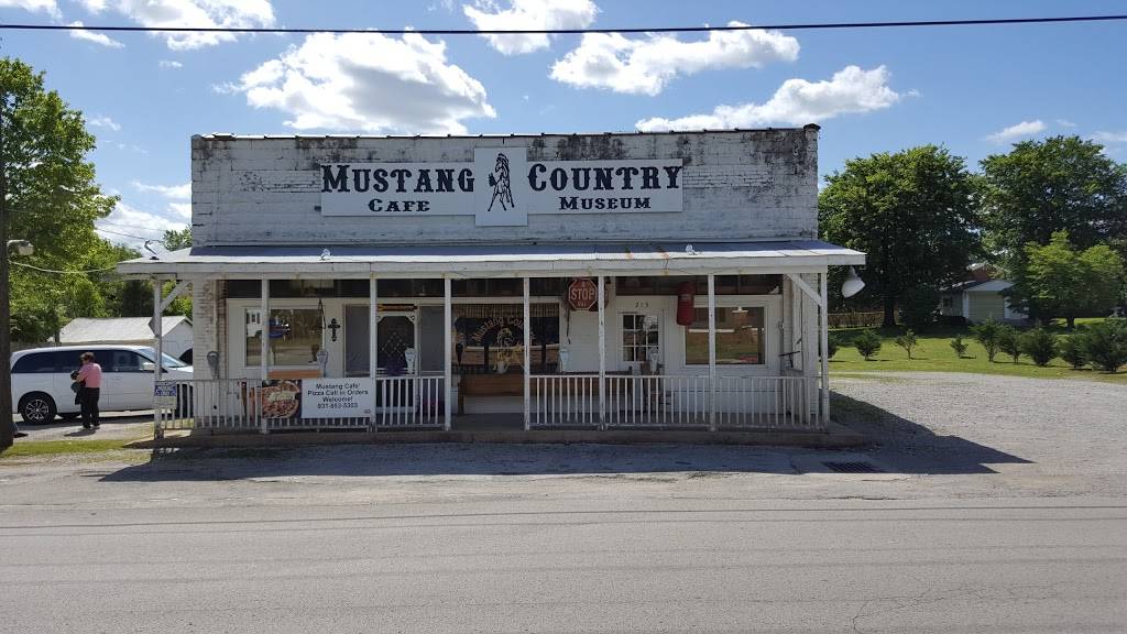 Mustang Country Cafe | restaurant | 412 E Main St, Loretto, TN 38469, USA | 9318535303 OR +1 931-853-5303