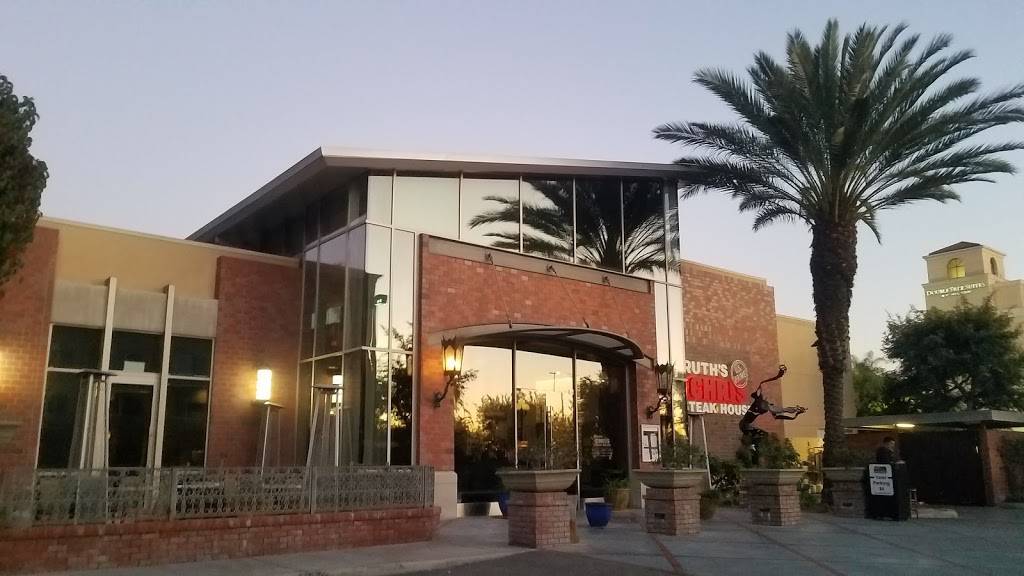 Ruths Chris Steak House | restaurant | 2041 S Harbor Blvd, Anaheim, CA 92802, USA | 7147505466 OR +1 714-750-5466