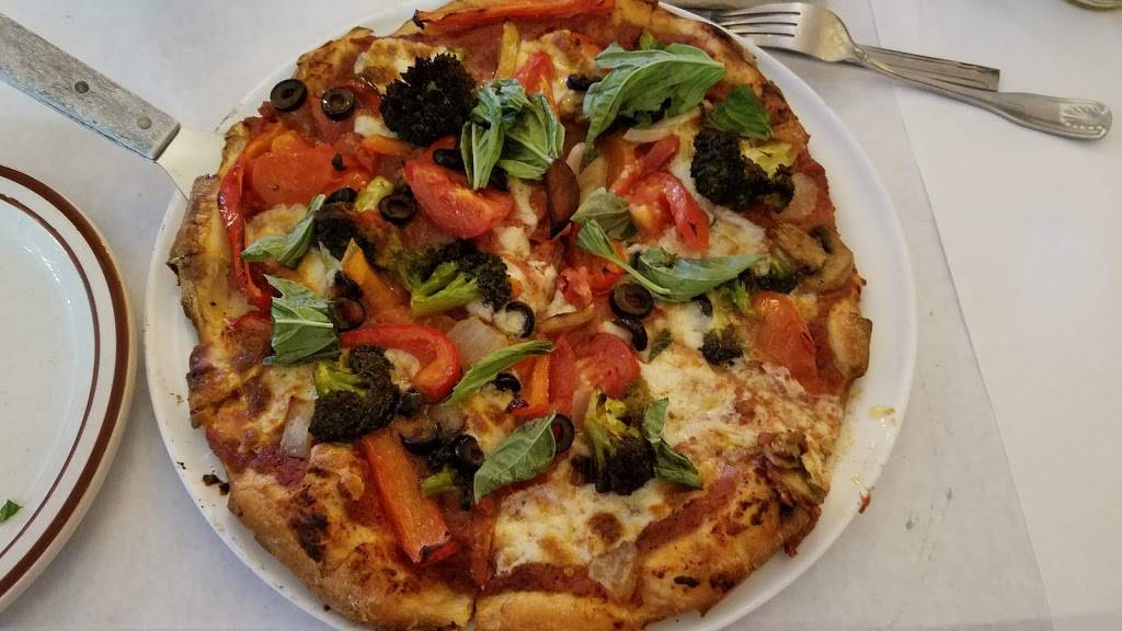 Tony & Nellos Southern Italian Cuisine | restaurant | 1136 Pinellas Bayway S, Tierra Verde, FL 33715, USA | 7278673577 OR +1 727-867-3577