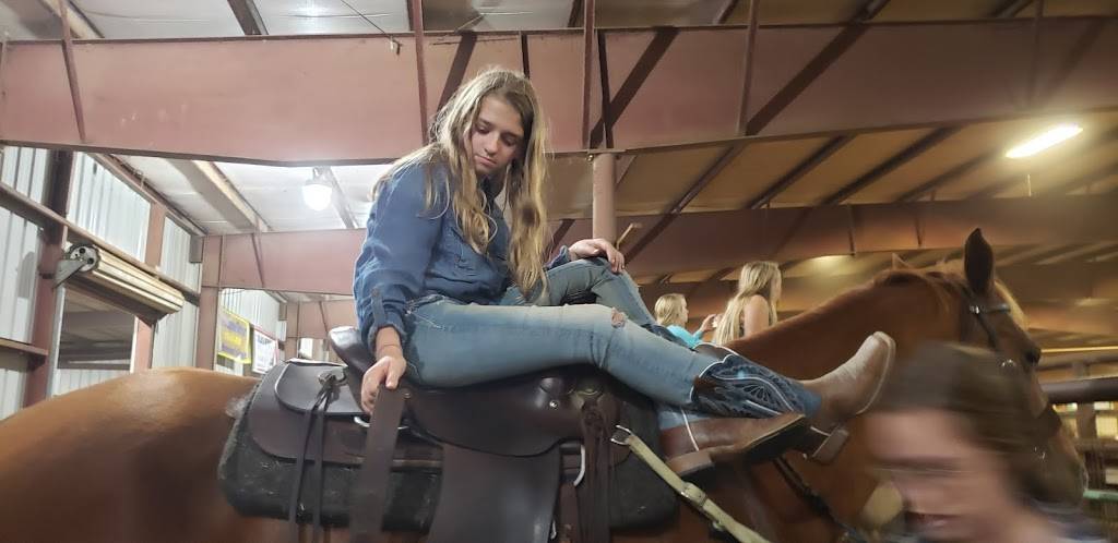 Longhorn ARENA | restaurant | 8802 State Hwy M, Mt Vernon, MO 65712, USA | 3083802244 OR +1 308-380-2244