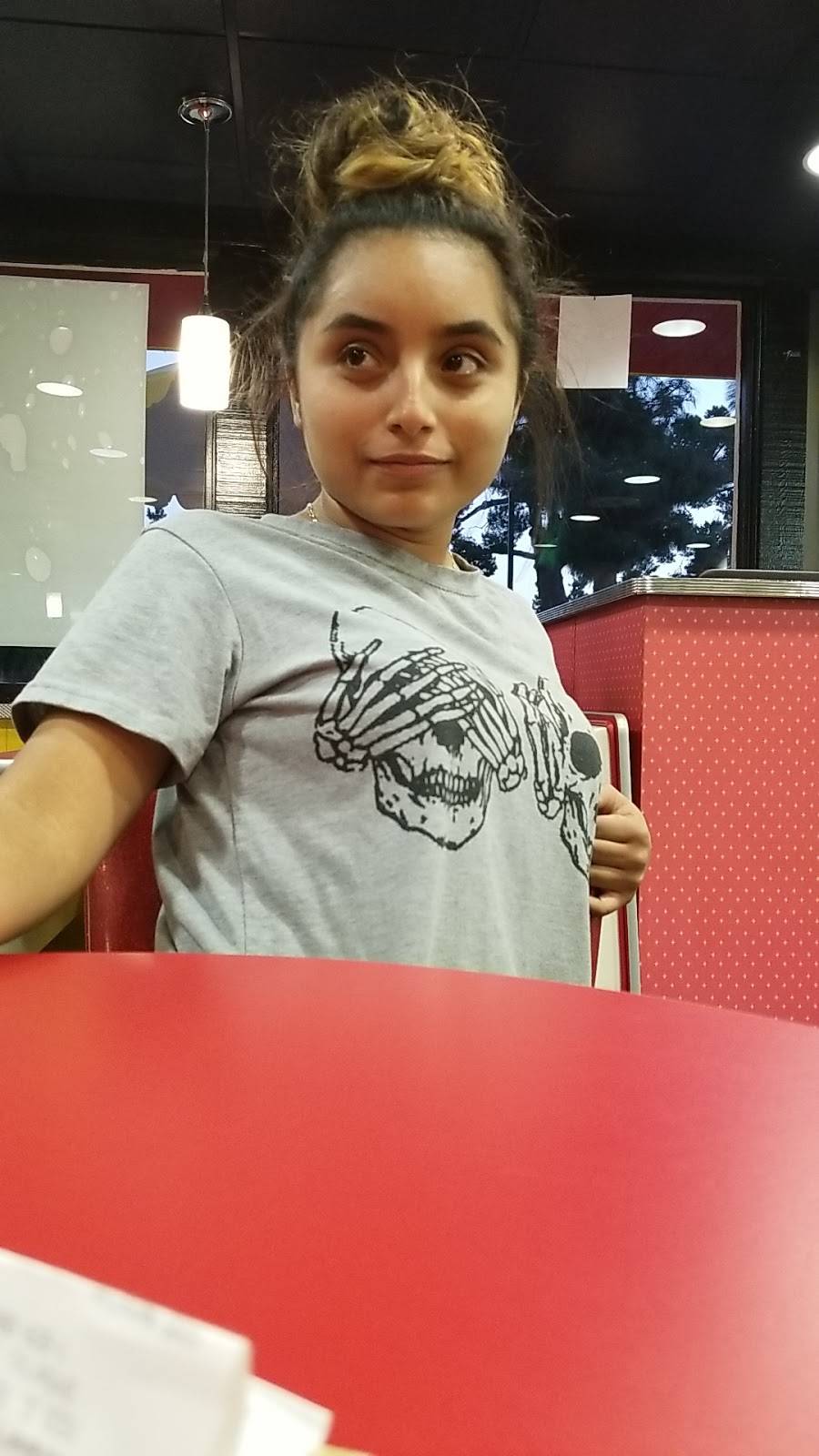 Wienerschnitzel | restaurant | 1820 Euclid Ave, Ontario, CA 91761, USA | 9099869056 OR +1 909-986-9056