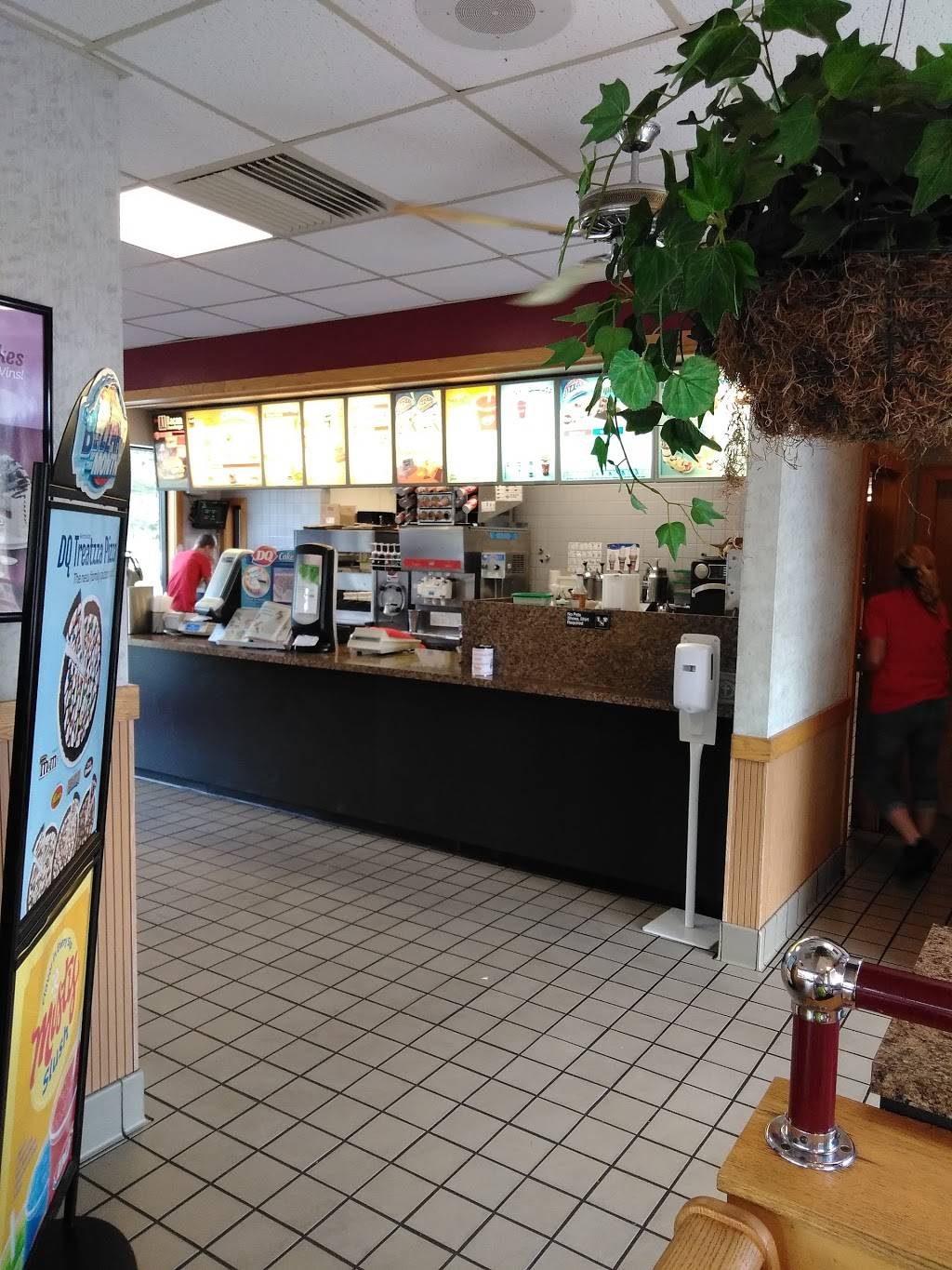 Dairy Queen | restaurant | 2602 N Park Rd, Connersville, IN 47331, USA | 7658250918 OR +1 765-825-0918