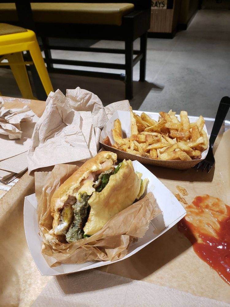 Mainely Burgers | restaurant | 133 Guest St, Brighton, MA 02135, USA | 6179033437 OR +1 617-903-3437