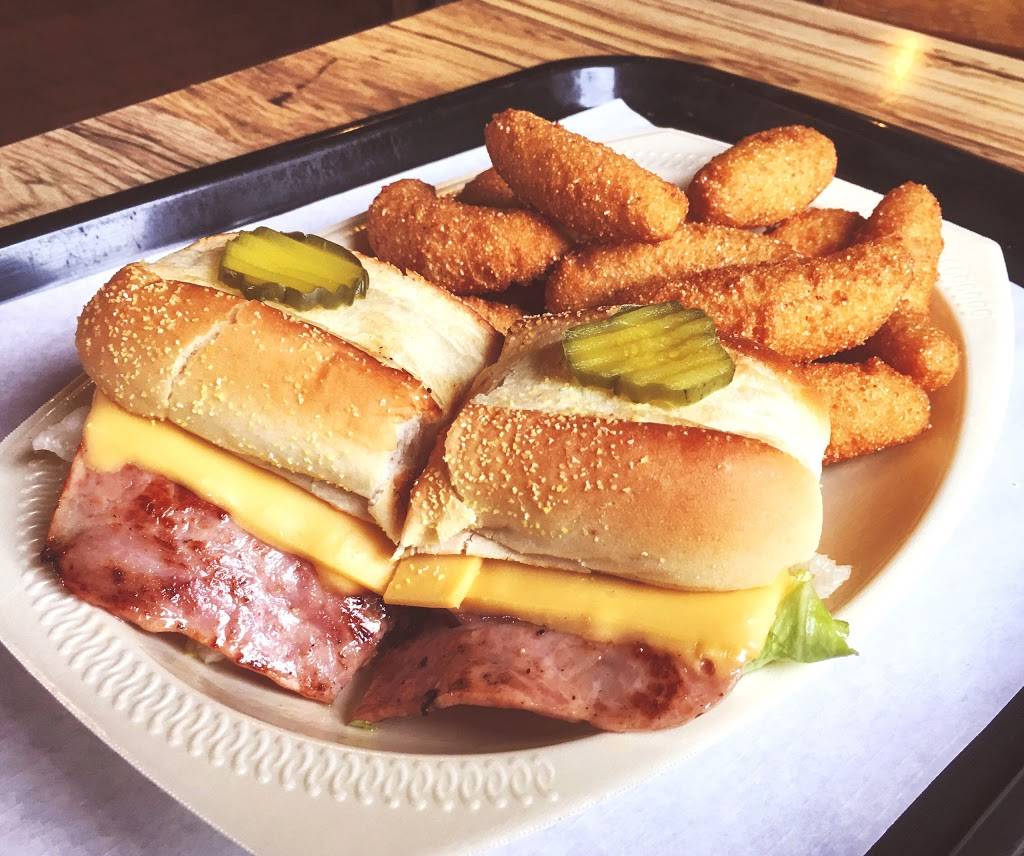 BBQ King | restaurant | 2613 E Main St, Lincolnton, NC 28092, USA | 7047351112 OR +1 704-735-1112