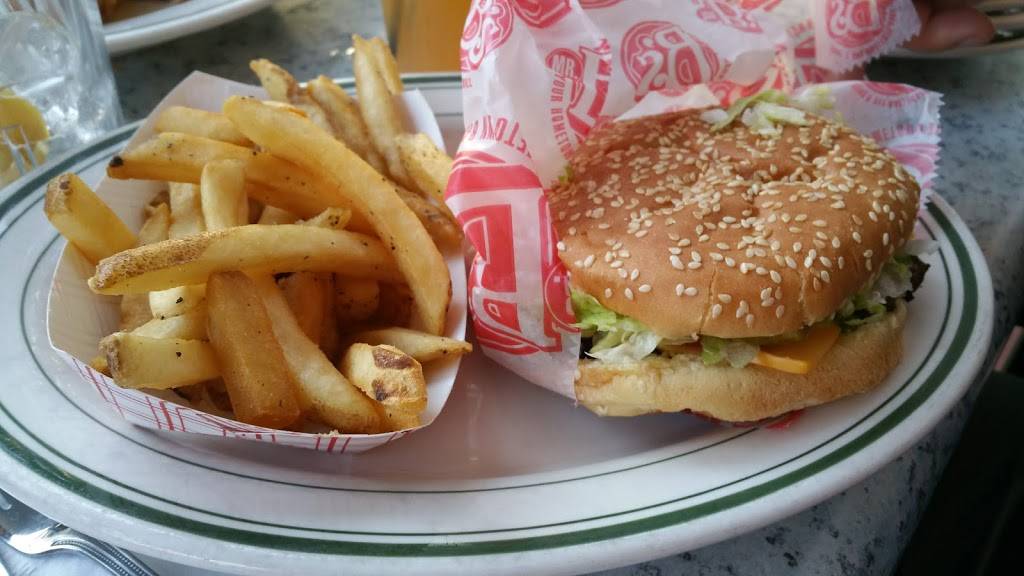 Mr. Bs Roadhouse | restaurant | 6761 Dixie Hwy, Village of Clarkston, MI 48346, USA | 2486254600 OR +1 248-625-4600