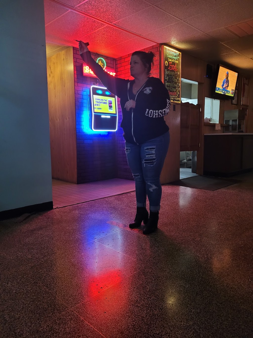 Mikes Ten-Pin Lounge | restaurant | 18 E Broadway, Alton, IL 62002, USA | 6184656565 OR +1 618-465-6565