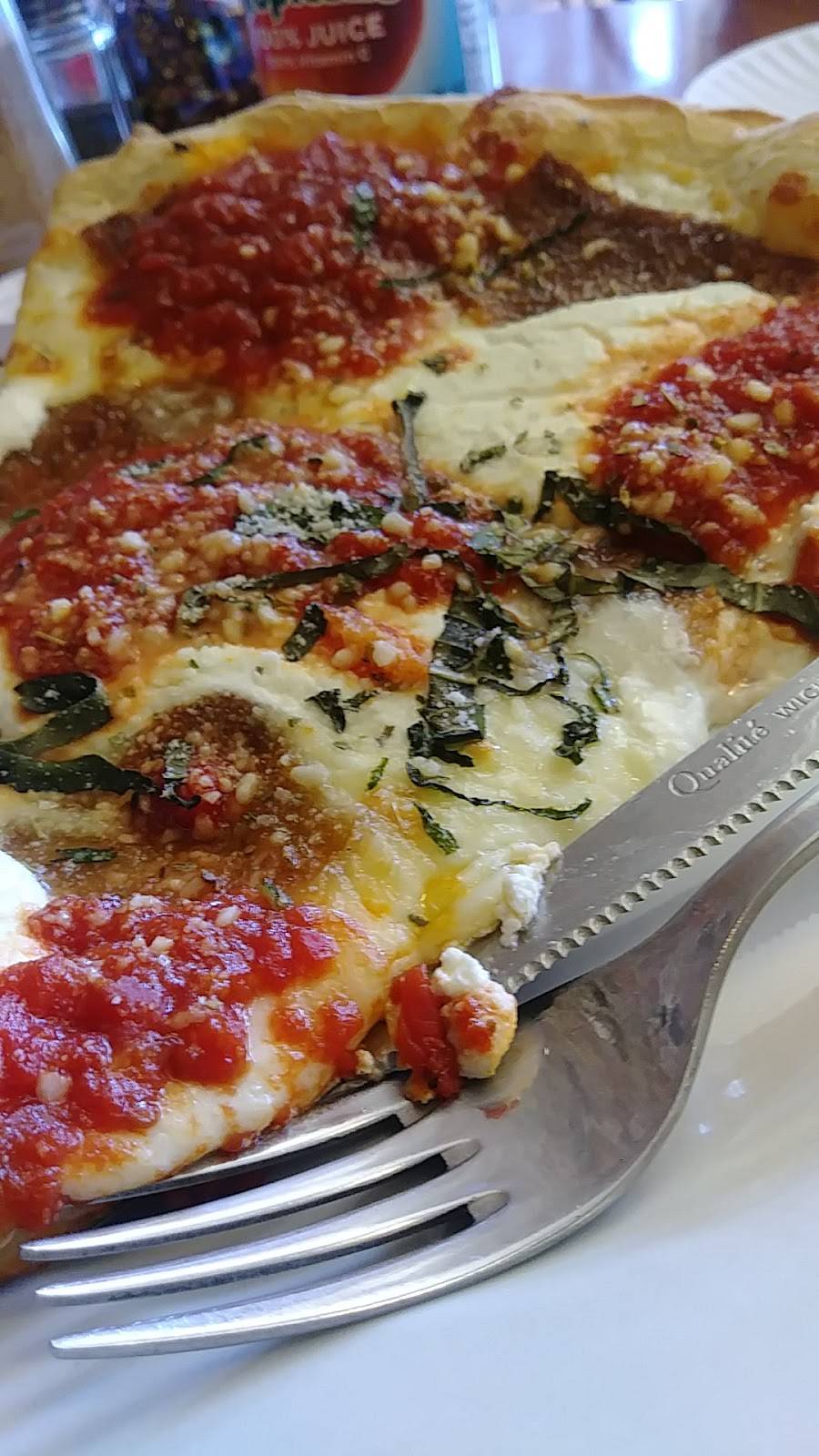 La Guardiola Pizzeria | restaurant | 819 Broadway, Bayonne, NJ 07002, USA | 2018233399 OR +1 201-823-3399