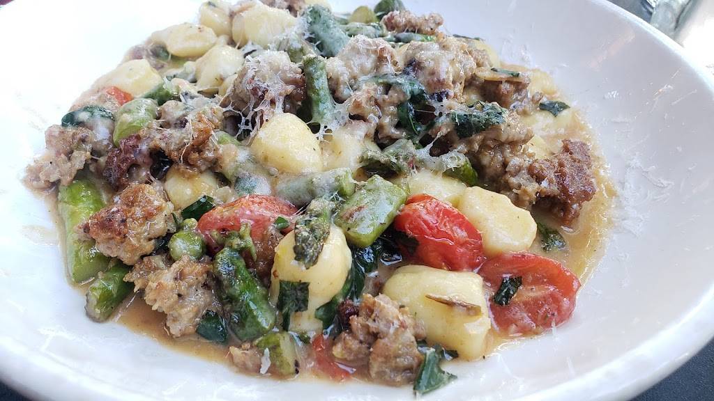 TUCCI RESTAURANT | restaurant | 220 A Ave, Lake Oswego, OR 97034, USA | 5036973383 OR +1 503-697-3383