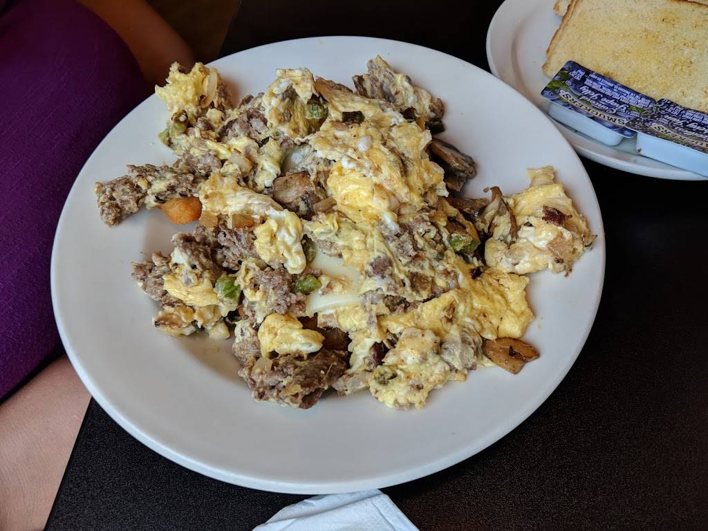 The Roosters Call | restaurant | 6050 Gull Rd, Kalamazoo, MI 49048, USA | 2697751601 OR +1 269-775-1601