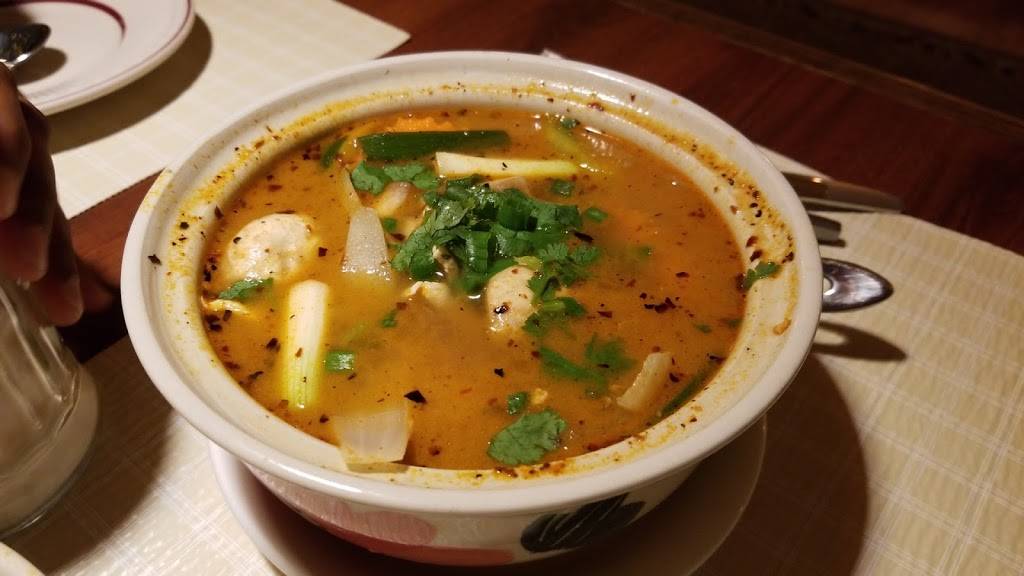 Chiangmai Thai Restaurant | restaurant | 166 Church St, Naugatuck, CT 06770, USA | 2037202426 OR +1 203-720-2426