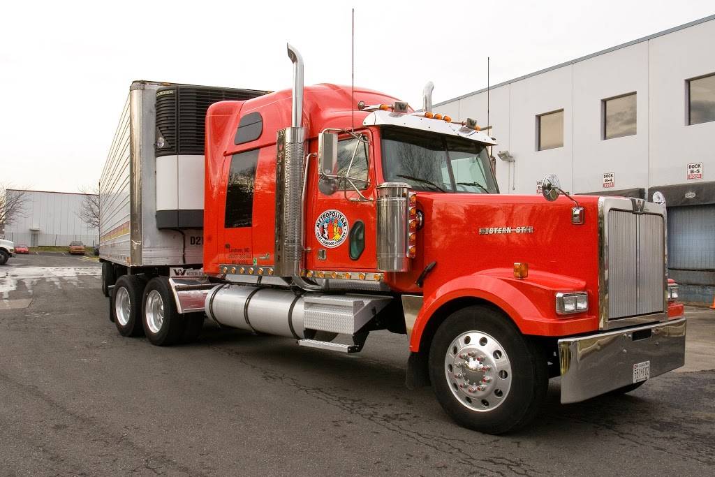 Metropolitan Meat, Seafood & Poultry | restaurant | 1920 Stanford Ct, Landover, MD 20785, USA | 3017720060 OR +1 301-772-0060