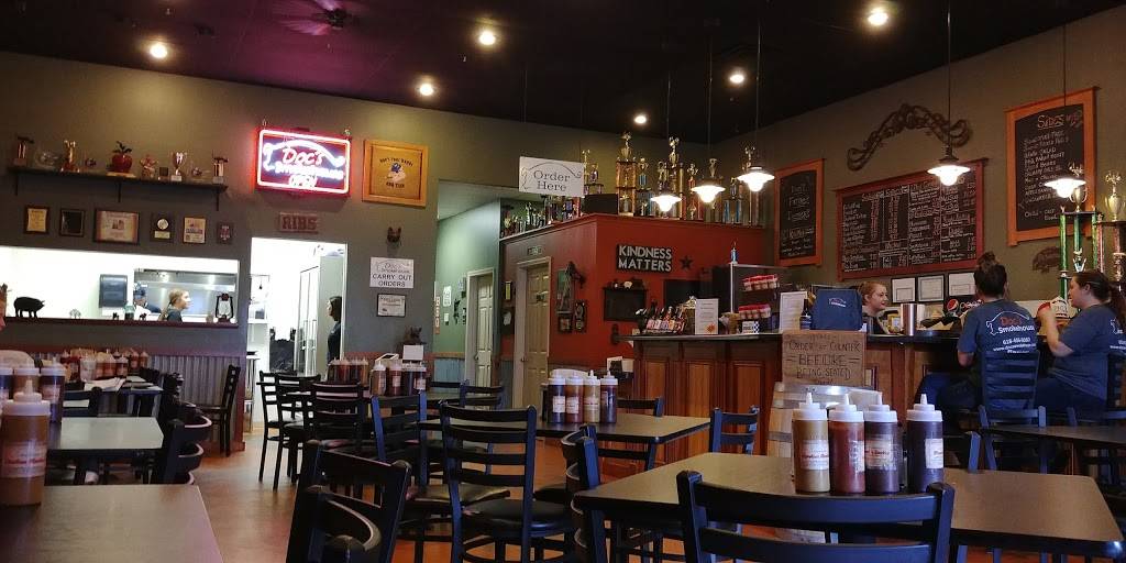 Docs Smokehouse & Catering | restaurant | 1017 Century Dr, Edwardsville, IL 62025, USA | 6186566060 OR +1 618-656-6060