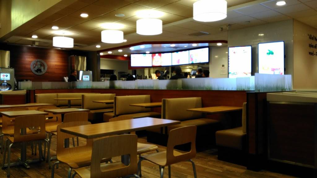 Wendys | restaurant | 1575 Berwick Dr, Davenport, FL 33896, USA | 3216770391 OR +1 321-677-0391