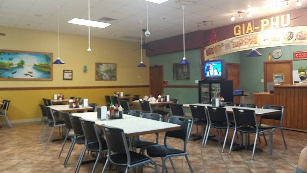 Gia Phu Vietnamese Restaurant | restaurant | 913 E Berry St, Fort Worth, TX 76110, USA | 8179239898 OR +1 817-923-9898