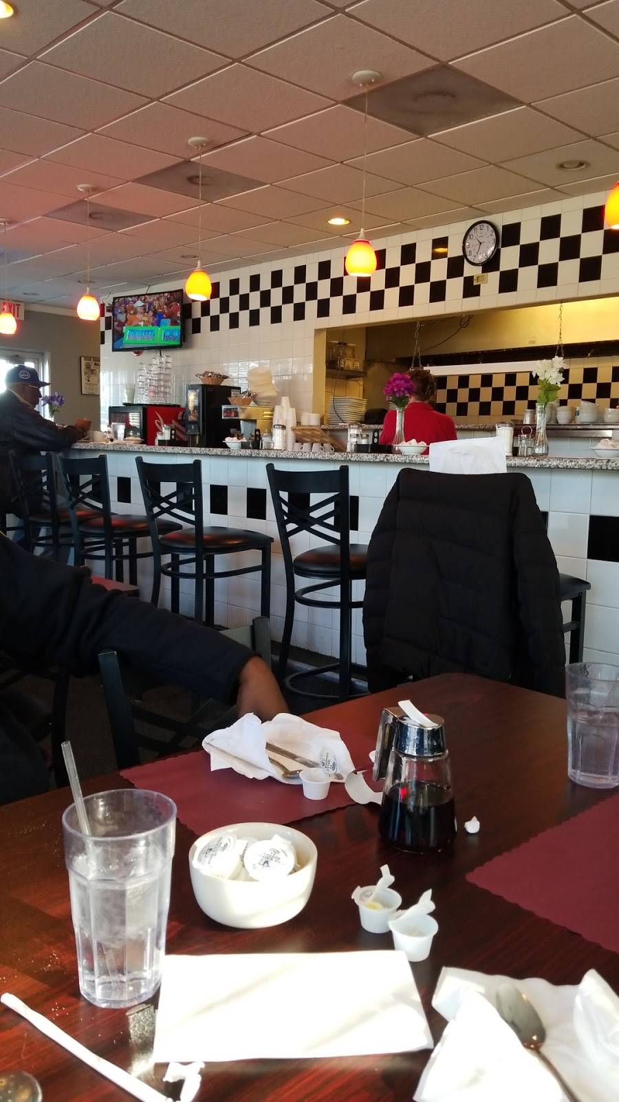 Silver Flash Restaurant | restaurant | 14547 Kedzie Ave, Posen, IL 60469, USA | 7085979292 OR +1 708-597-9292