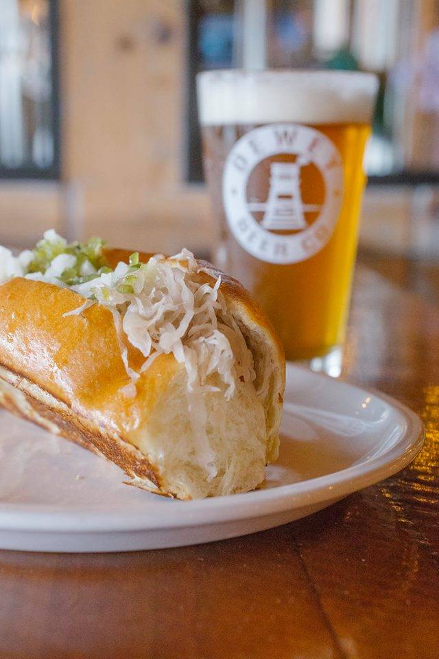 Hot Dog Johnnies | restaurant | 1905 Coastal Highway @, New Orleans St, Dewey Beach, DE 19971, USA | 3022279502 OR +1 302-227-9502