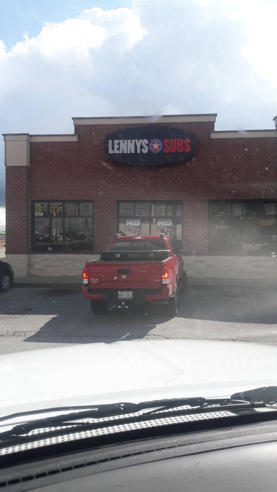 Lennys Grill & Subs | meal takeaway | 3799 E Shelby Dr, Memphis, TN 38118, USA | 9012498540 OR +1 901-249-8540