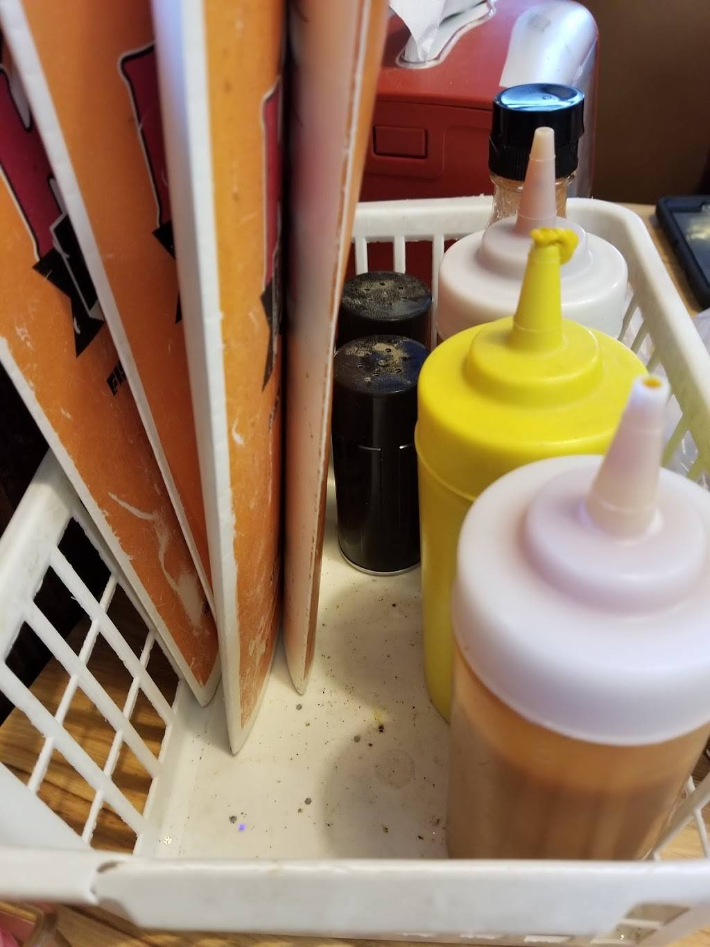 K B Bar B Que | restaurant | 1301 E Main St, Marion, IL 62959, USA | 6189931533 OR +1 618-993-1533