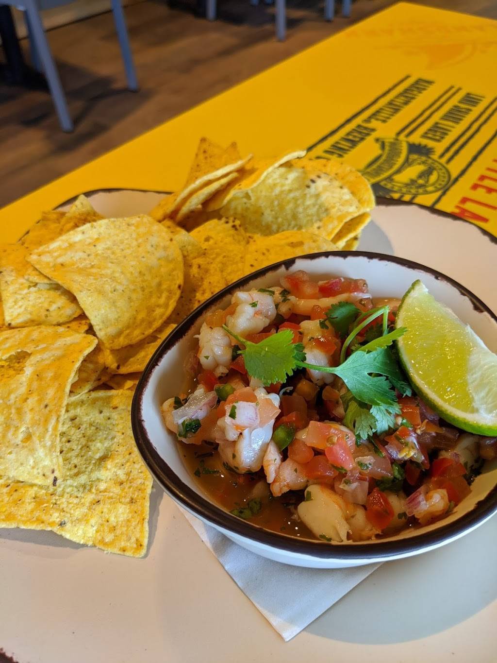 LandShark Bar & Grill | restaurant | 600 Margaritaville, Park Way, Montgomery, TX 77356, USA | 9364483000 OR +1 936-448-3000