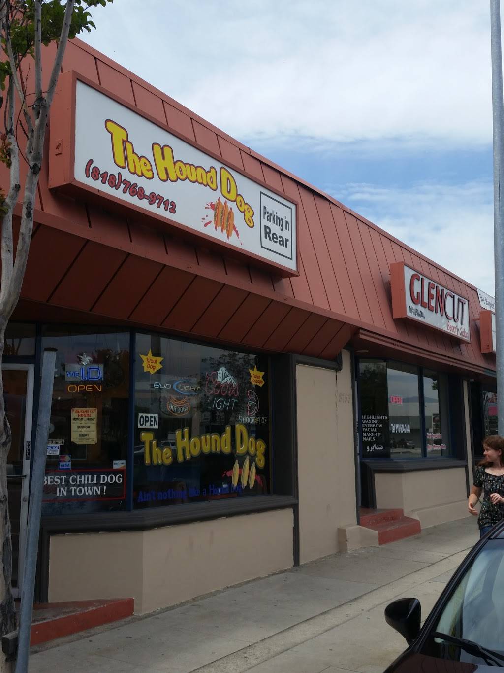 Hound Dog Hot Dog Shop | restaurant | 2802, 8749 Glenoaks Blvd, Sun Valley, CA 91352, USA | 8187689712 OR +1 818-768-9712