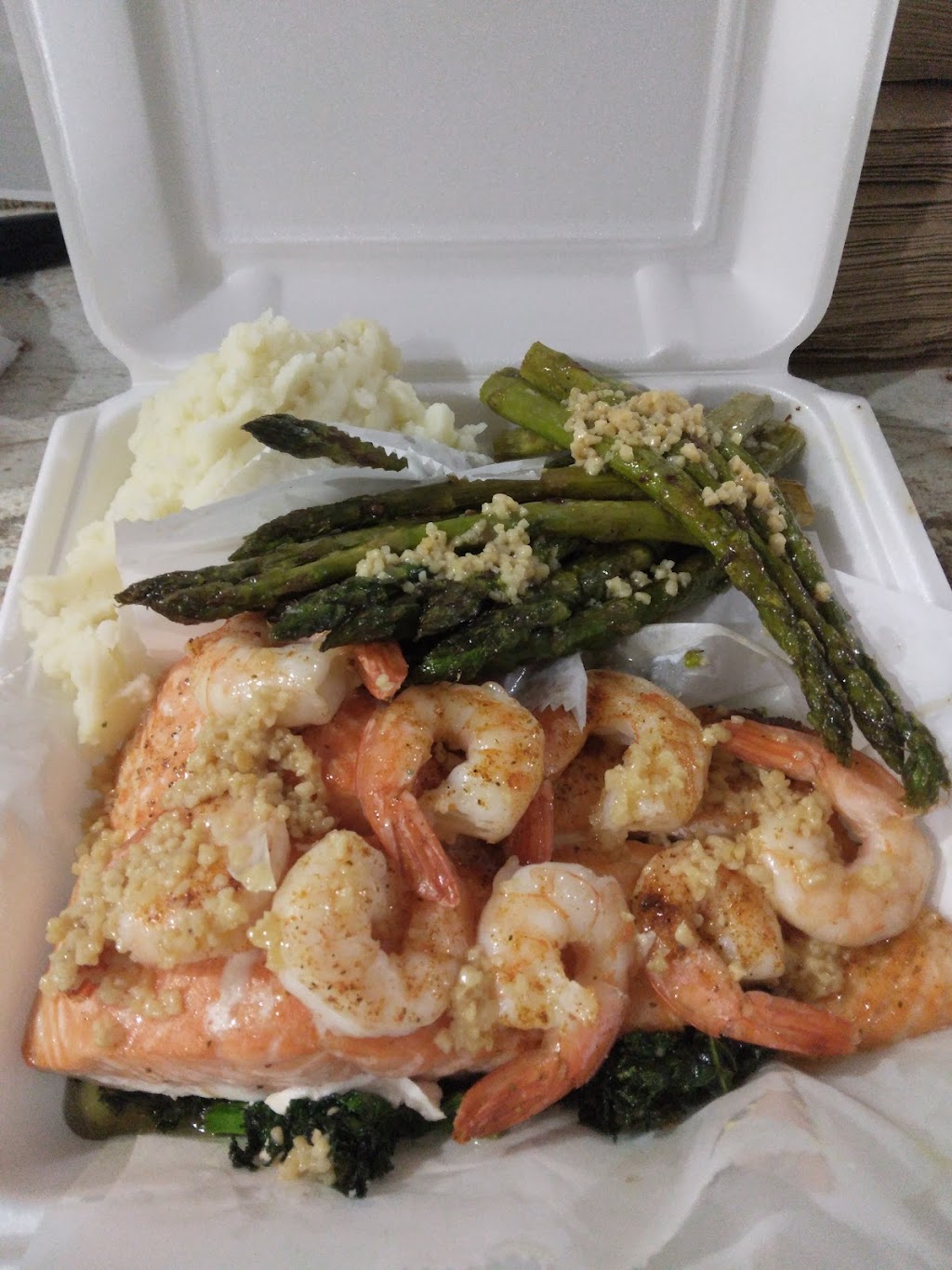 Sakinas Peace & Tranquillity | restaurant | 2007 W 3rd St, Chester, PA 19013, USA | 6108480192 OR +1 610-848-0192