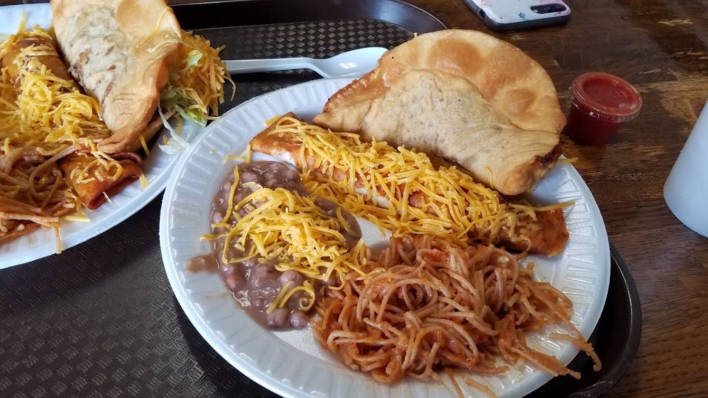 Henry Js Taco House | restaurant | 2920 SW 9th St, Des Moines, IA 50315, USA | 5152433144 OR +1 515-243-3144