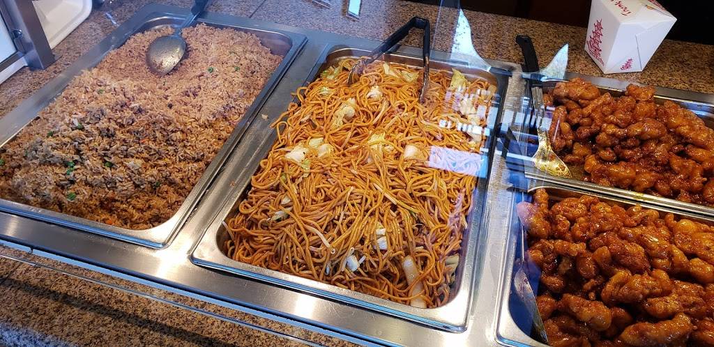 Golden Chopstix | restaurant | 18285 Collier Ave ste m, Lake Elsinore, CA 92530, USA | 9512455435 OR +1 951-245-5435